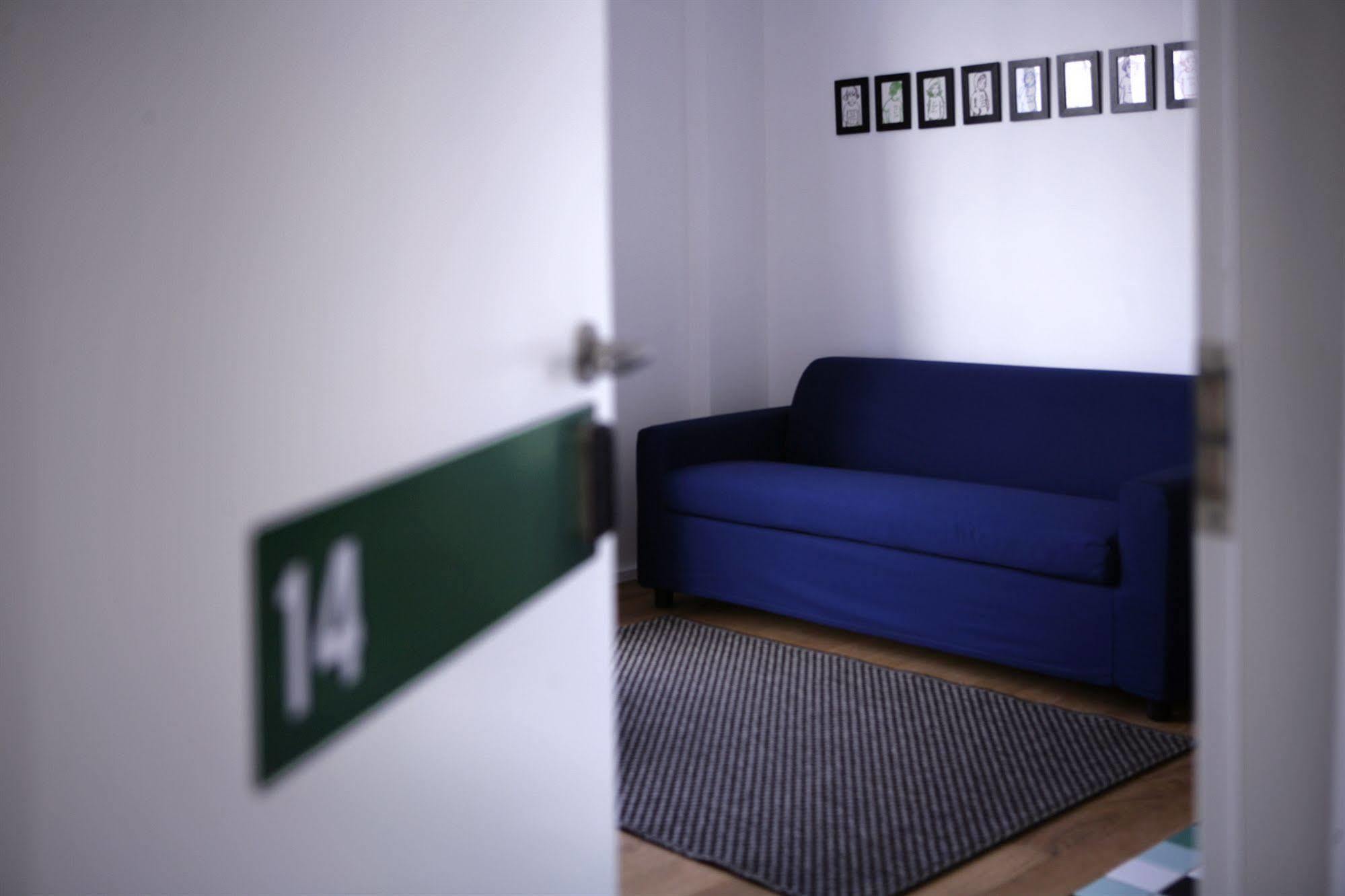 Mxp Rooms Guest House Cardano Al Campo Bagian luar foto